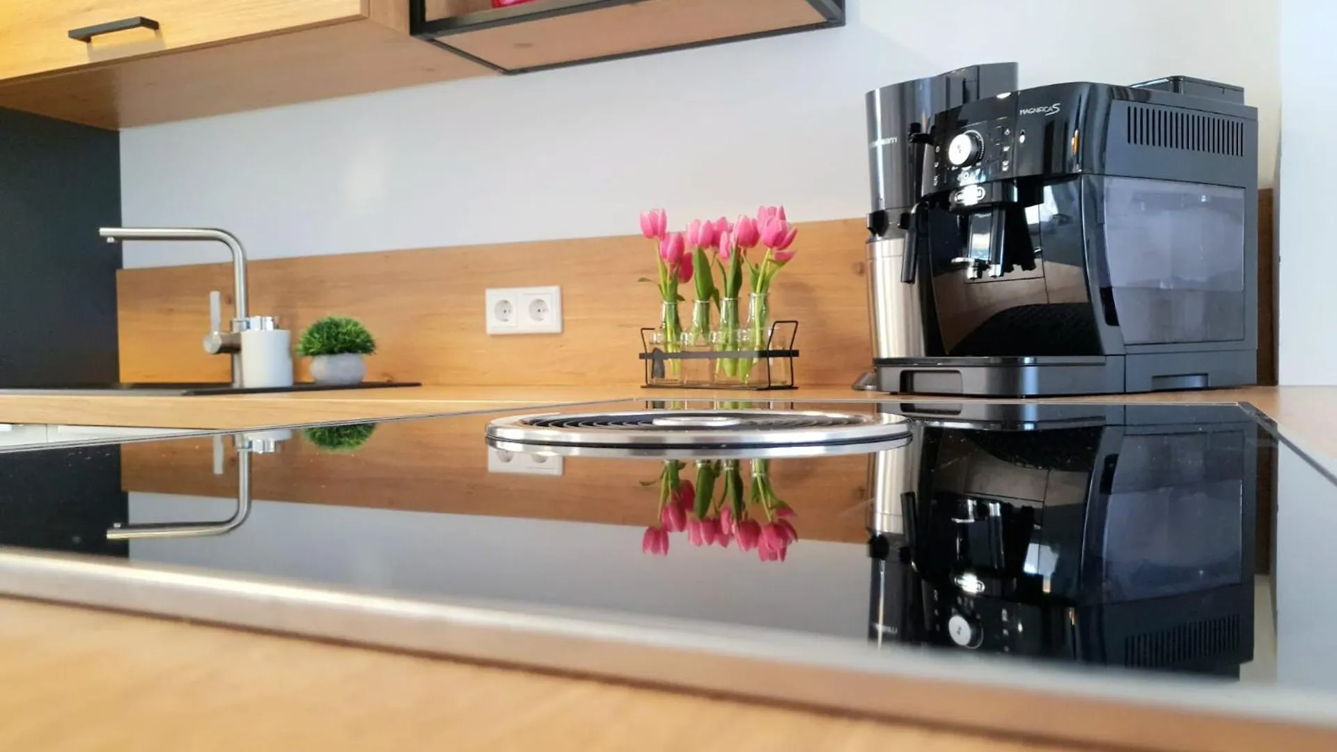 Ferienhaus Berger Mit Eigenen Whirlpool Im Garten 가르미슈파르텐키르헨 펜션